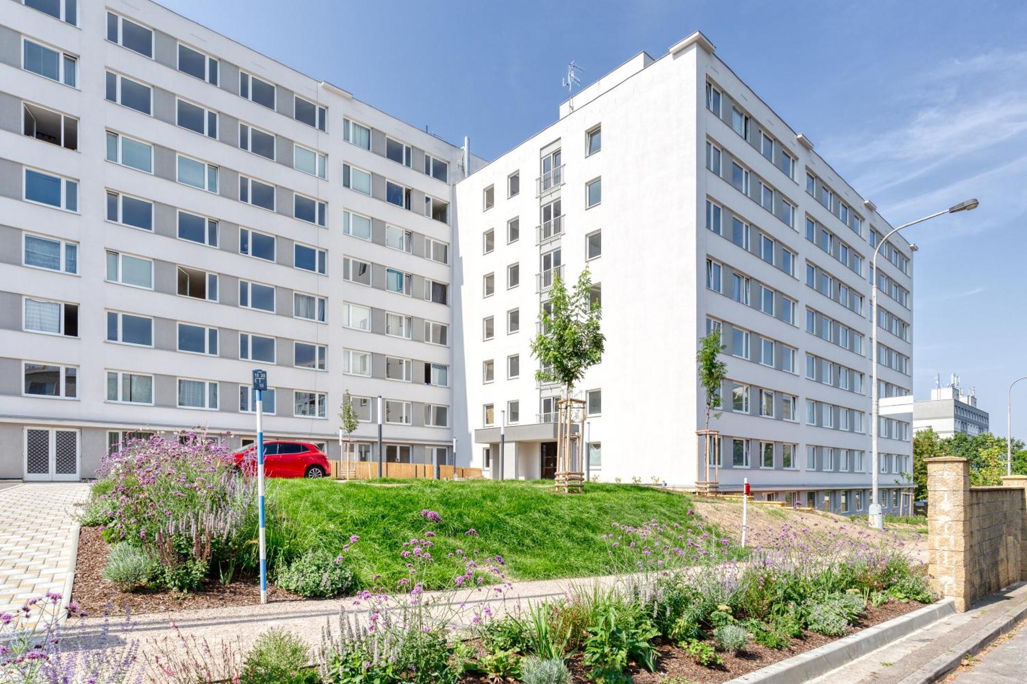 Skyline Prague Apartments Exterior photo