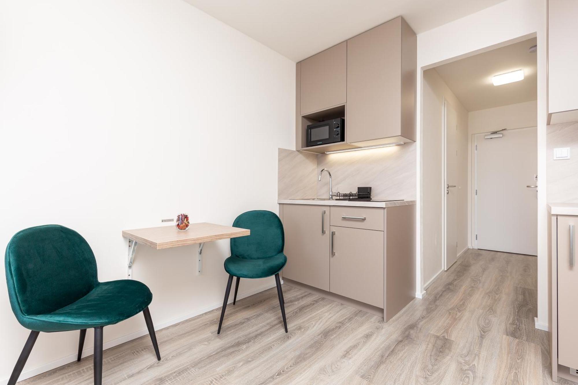 Skyline Prague Apartments Room photo